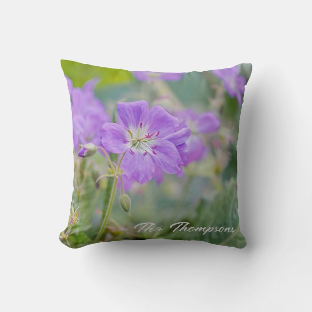 Paarse Geranium Wildflower foto met familienaam Kussen (Voorkant)