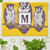 Paarse gestileerde uil familie op elke kleur theedoek (Gevouwen)