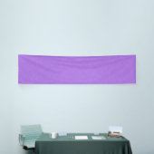 Paarse gestructureerd oppervlak met wervelend patr spandoek (Beurs)