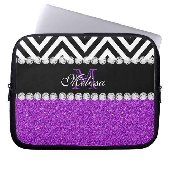 PAARSE GLITTER BLACK CHEVRON MONOGRAMMEMED LAPTOP SLEEVE (Voorkant)