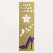 Paarse Glitter High Heel Shoe op Goud | Yogamat (Voorkant)