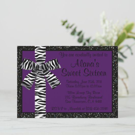 Paarse glitter nodigt u uit met Zebra Print Bow Kaart (Staand voorkant)