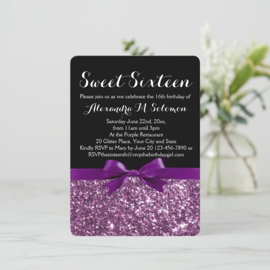 Paarse Glitter Print Bow Sweet 16 Feestuitnodiging Kaart (Staand voorkant)