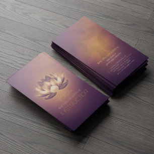 Paarse Gloeiende Lotus en OM Symbool Yoga Instruct Visitekaartje