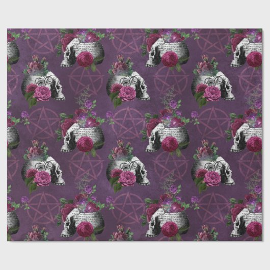 Paarse Gothische schedel en Rozen Verpakkingspapie Cadeaupapier (Vlak)
