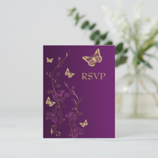 Paarse, goudbloem met Butterflies Reply Card RSVP Kaartje (Staand voorkant)