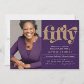 Paarse gouden 50ste verjaardagsfeestje kaart (Voorkant)
