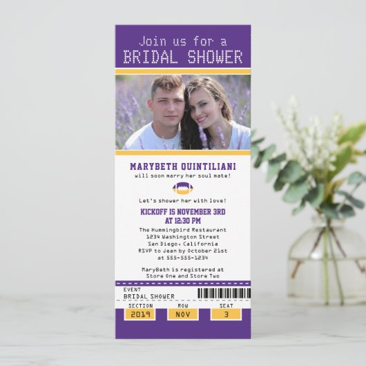 Paarse gouden Football Ticket Vrijgezellenfeest Kaart (Staand voorkant)