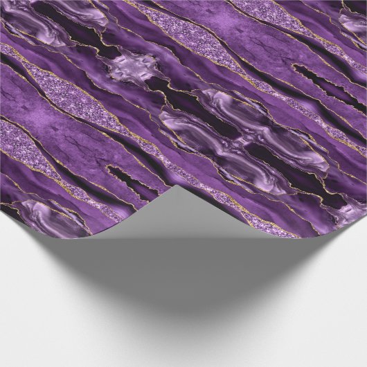 Paarse gouden glitter marmeren cadeaupapier (Hoek)