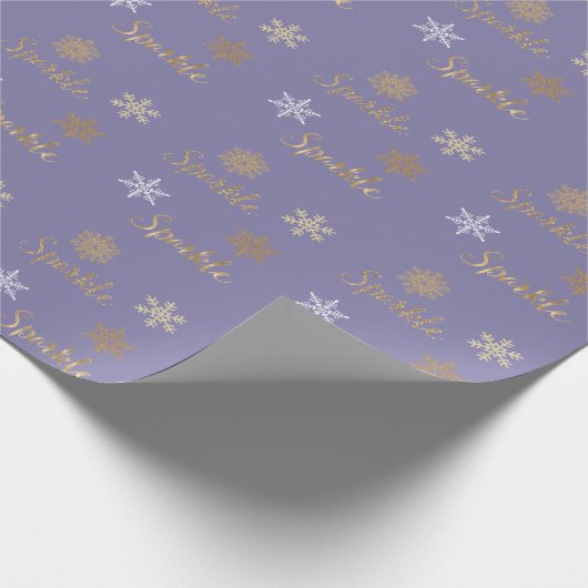 Paarse Gouden Glitter Sparkle Snowflakes Cadeaupapier (Hoek)