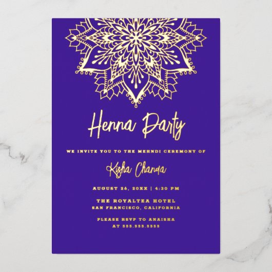 Paarse Gouden Mandala Henna Feest Mehndi Echt Goud Folie Uitnodiging (Voorkant)