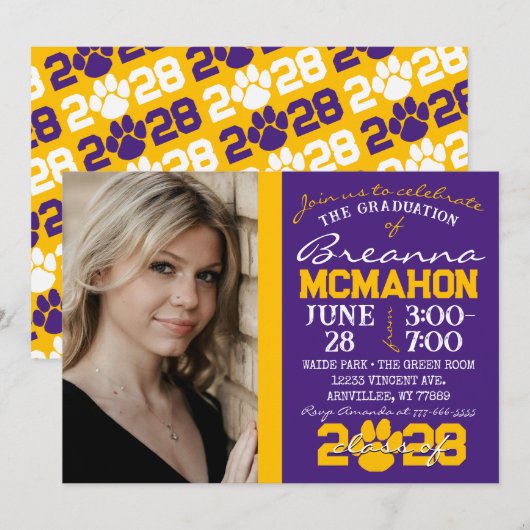 Paarse & Gouden Pawprint Afstuderen Fotouitnodigin Kaart (Voorkant / Achterkant)