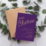 Paarse gouden script elegant Sweet 16 Kaart<br><div class="desc">Een moderne Sweet 16 uitnodiging. Een paarse achtergrond en het woord Sixteen geschreven met grote letters. Personaliseer en voeg een naam en partijgegevens toe.</div>