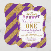 Paarse goudglitter Sparkle First Birthday Invite Kaart (Voorkant / Achterkant)