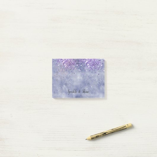 Paarse goudsparkle post-it® notes (Op bureau)