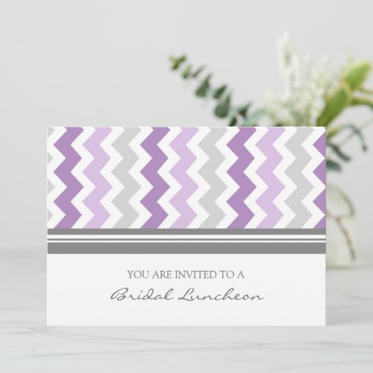 Paarse Gray Chevron Bridal Lunch Uitnodiging (Staand voorkant)