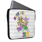 PAARSE GREEN GOLD MARDI GRAS 2023 LAPTOP SLEEVE (Voorkant Rechts)