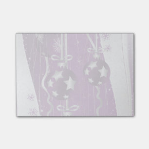 Paarse, grijze kerstballen en sneeuwvlokken post-it® notes