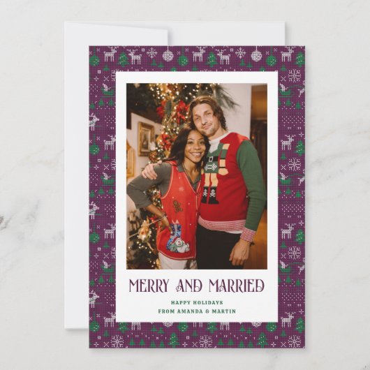 Paarse Groene Ugly Sweater Married en Merry Foto Feestdagenkaart (Voorkant)