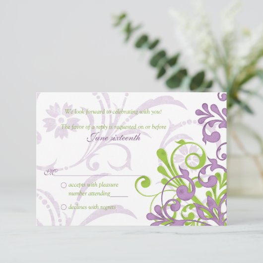 Paarse Groene Witte Abstracte Bloemenbruiloft rsvp (Staand voorkant)