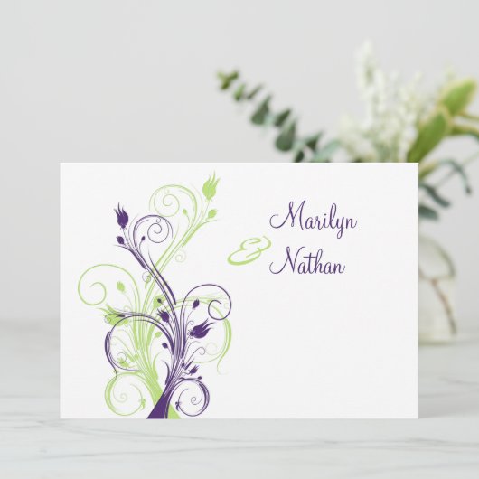 Paarse Groene Witte Bloemen Huwelijksuitnodiging Kaart (Staand voorkant)