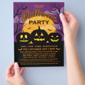 Paarse Halloween Party Black Pumpkins Event Flyer (Hand)