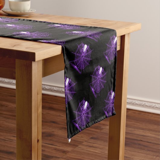 Paarse Halloween Spider Web Table Runner Korte Tafelloper (Voorbeeld)