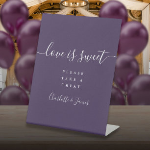 Paarse handtekening script Liefde is zoet gunst Reclamebord Met Voetstuk