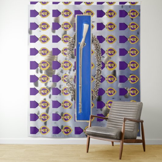 PAARSE HART- EN COMBAT-INFANTRYMAN BADGE WANDKLEED (In situ)