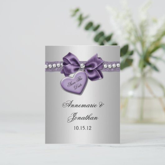 Paarse Hart Ribbon Diamonds Silver Save The Date Aankondigingskaart (Staand voorkant)