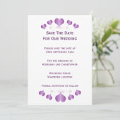 Paarse Hartjes Ontwerp Bruiloft Save The Date (Staand voorkant)