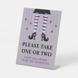 Paarse Heksenbenen Halloween Trick-or-Treaters Not Reclamebord Met Voetstuk
