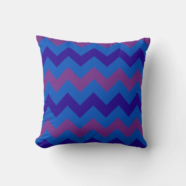 Paarse, Heldere Blauwe, Navy Blue Diagonal Chevron Kussen (Voorkant)