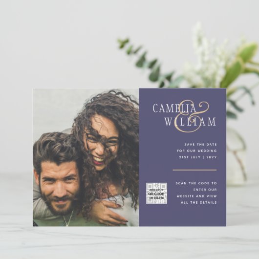 Paarse Huwelijksuitnodiging QR Code Bewaar Datum F Kaart (Staand voorkant)