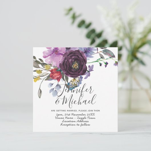 Paarse Huwelijksuitnodigingen Modern Bloemmotief Kaart (Staand voorkant)