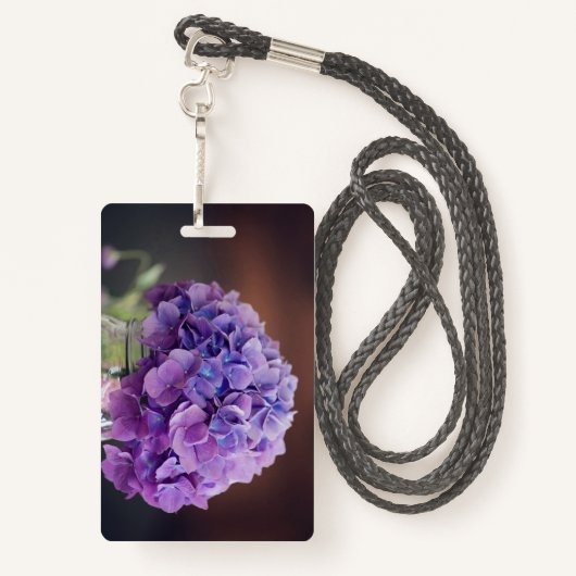 Paarse hydrangea op foto van Mason Jar Badge (Achterkant met draagriem)