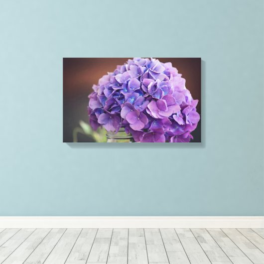 Paarse Hydrangeas in een Mason Jar Canvas Afdruk (Insitu (Houten vloer))