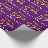 Paarse, imitatie Gold look "57th BIRTHDAY" Cadeaupapier (Hoek)