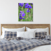 Paarse Iris Bloem Botanische Fotografische Canvas Afdruk (Insitu (Slaapkamer))