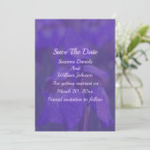 Paarse iris bloem bruiloft save the date (Staand voorkant)