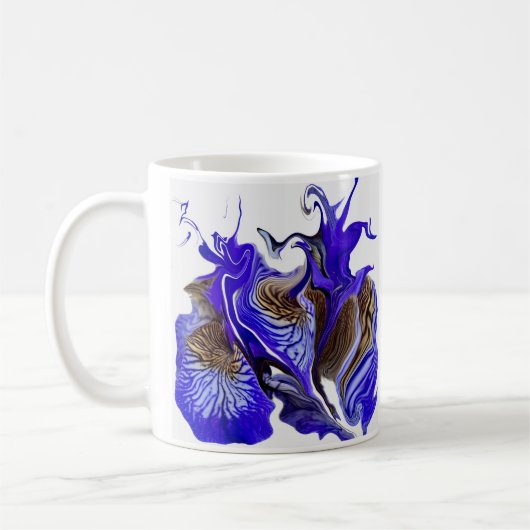 Paarse iris bloem wervelt koffiemok (Links)