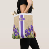Paarse Iris Flowers Monogram Faux Burlap Jute Tote Bag (Dichtbij)