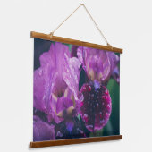 Paarse iris na regen hangend wandkleed (Gebogen)