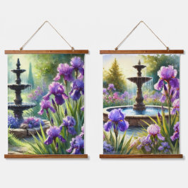 Paarse Irisbloemen en fontein Hangend Wandkleed