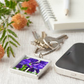 Paarse Irises Vloer Sleutelhanger (Zijkant)