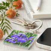 Paarse irissen acryl sleutelhanger (Voorkant Rechts)