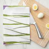 Paarse irissen geïsoleerd op een witte achtergrond theedoek (Quarter Fold)