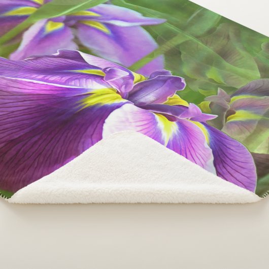 Paarse irissen in beweging sherpa deken (3/4)