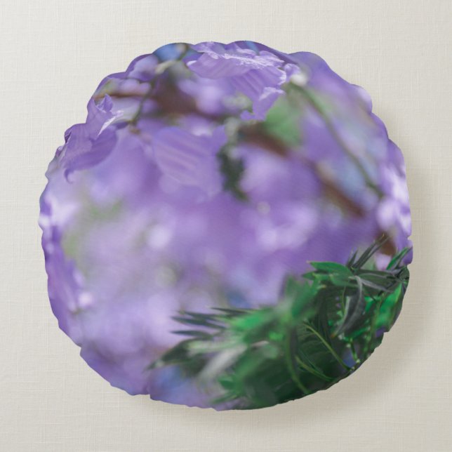 Paarse Jacaranda-boombloemen Rond Kussen (Voorkant)