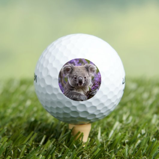 Paarse Jacaranda Koala Beer, Golfballen (Insitu Shirt)